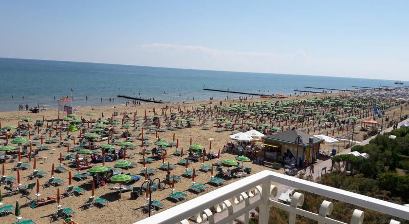 Hotel Bellariva Lido di Jesolo Eksteriør billede